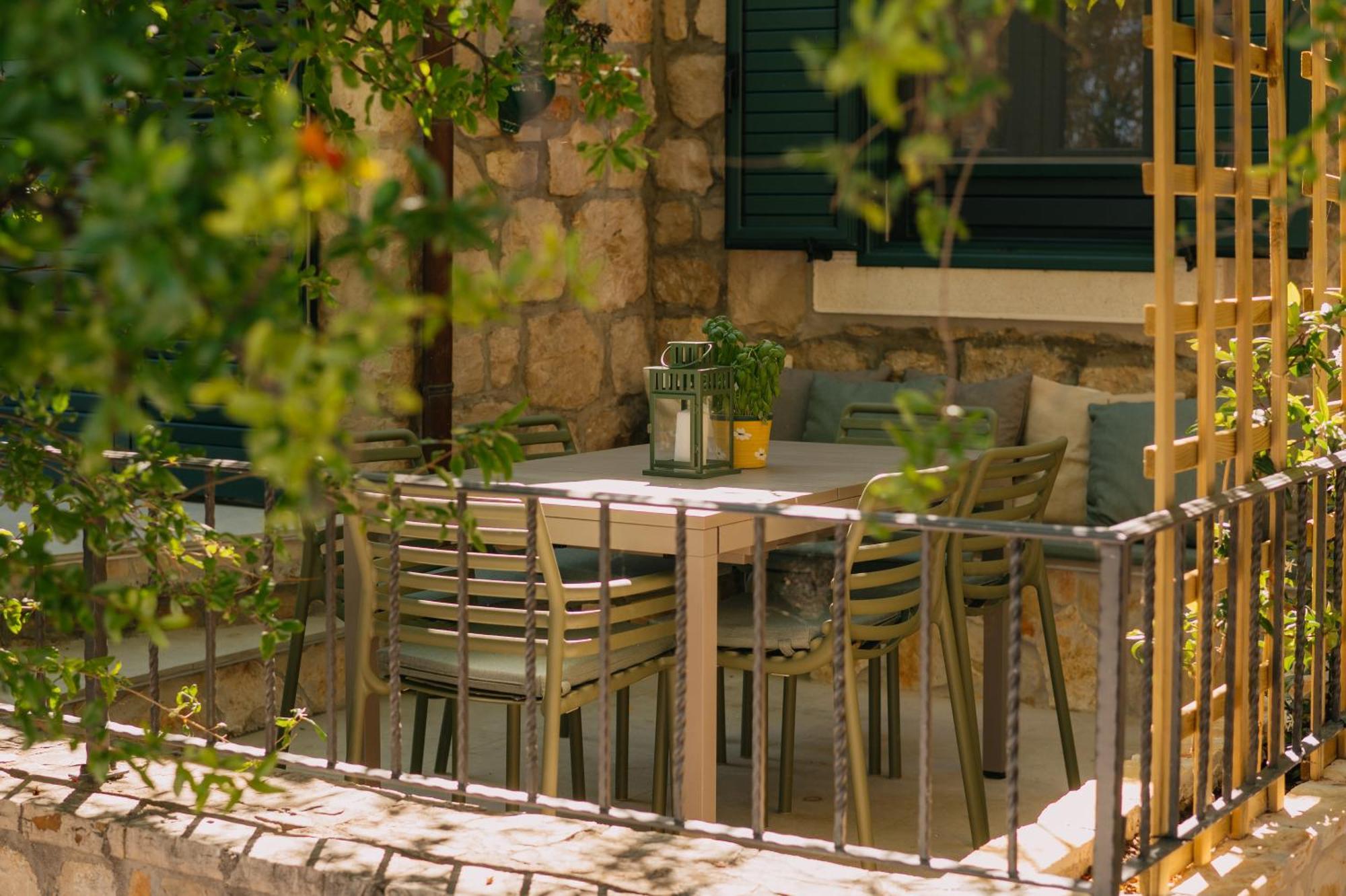 Lukas Apartment Ston Εξωτερικό φωτογραφία